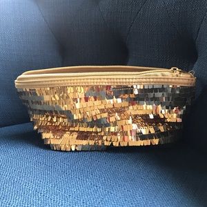 NWOT Stila makeup bag